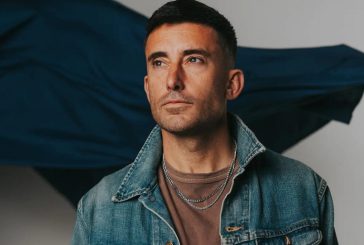 Phil Wickham Leads 35,000 in Worship at U.K.’s Big Church Festival •