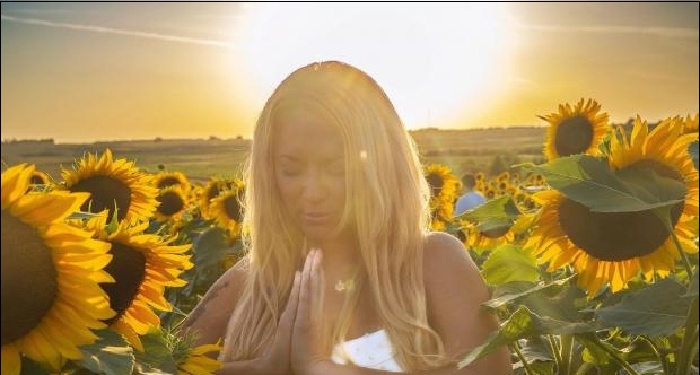 Kaya Jones Shares Faith Journey with Debut Christian Album