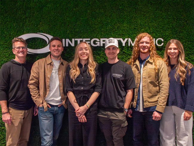 GRAMMY Award-Winning Songwriter Kellie Besch Signs Publishing Deal with Integrity Music