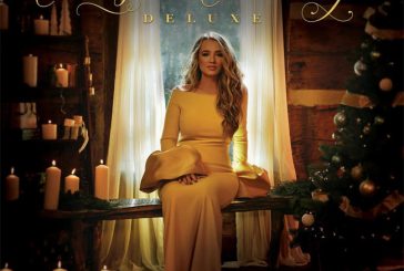 Gabby Barrett Releases 'Carols and Candlelight' Deluxe Album