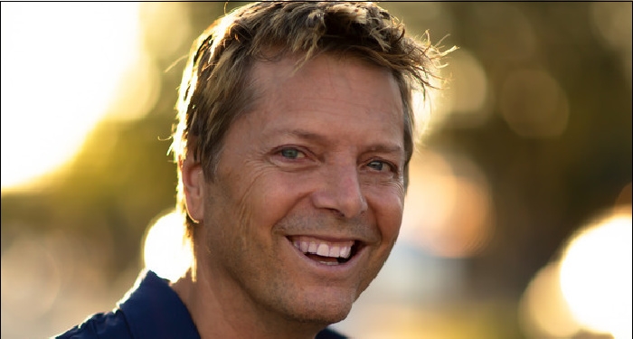 Steph Carse Tops Charts Following Canada's 'The Masked Singer' Win